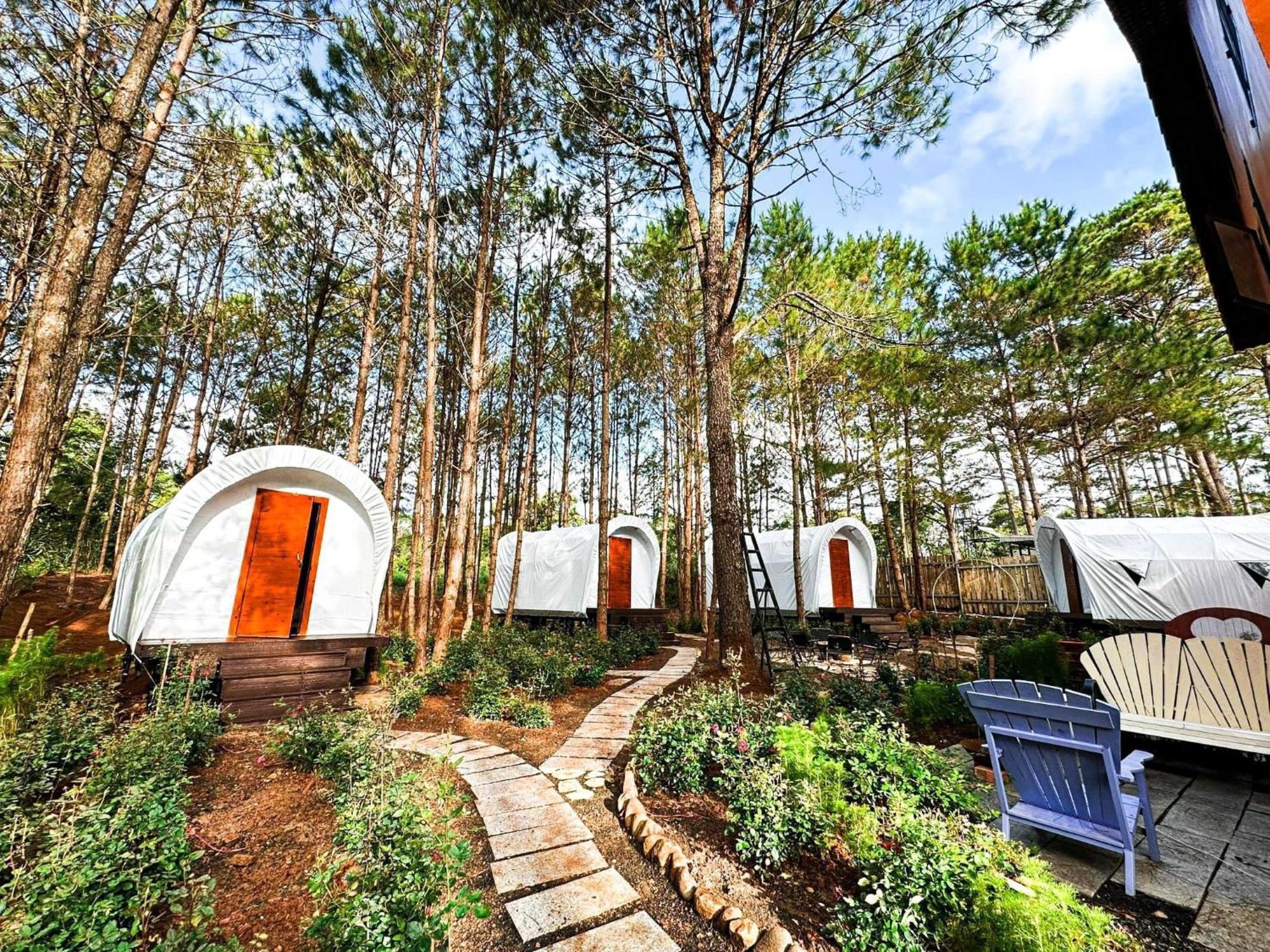 De Vivre Homestay Mang Den Kon Von Kla Esterno foto