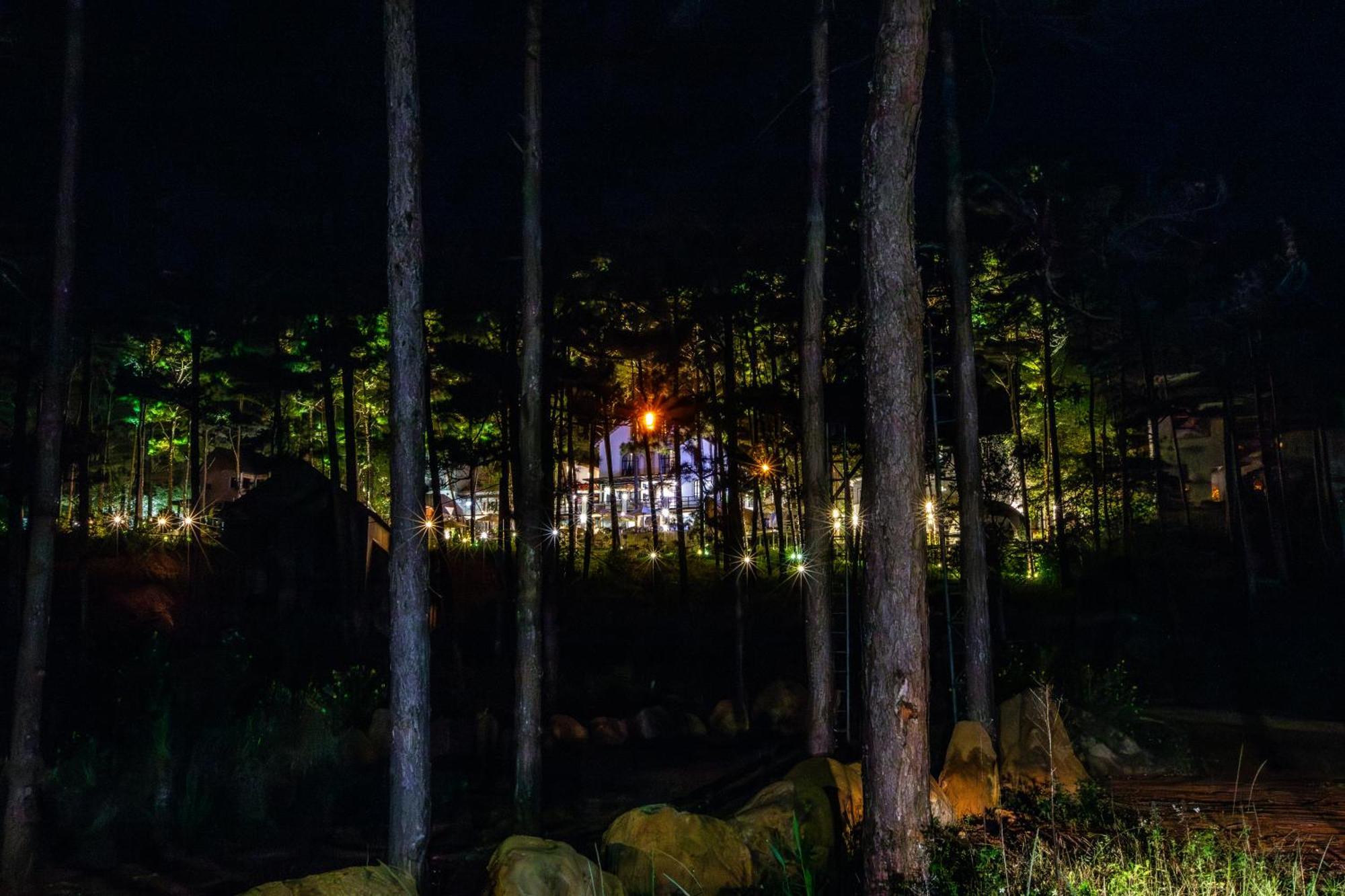 De Vivre Homestay Mang Den Kon Von Kla Esterno foto