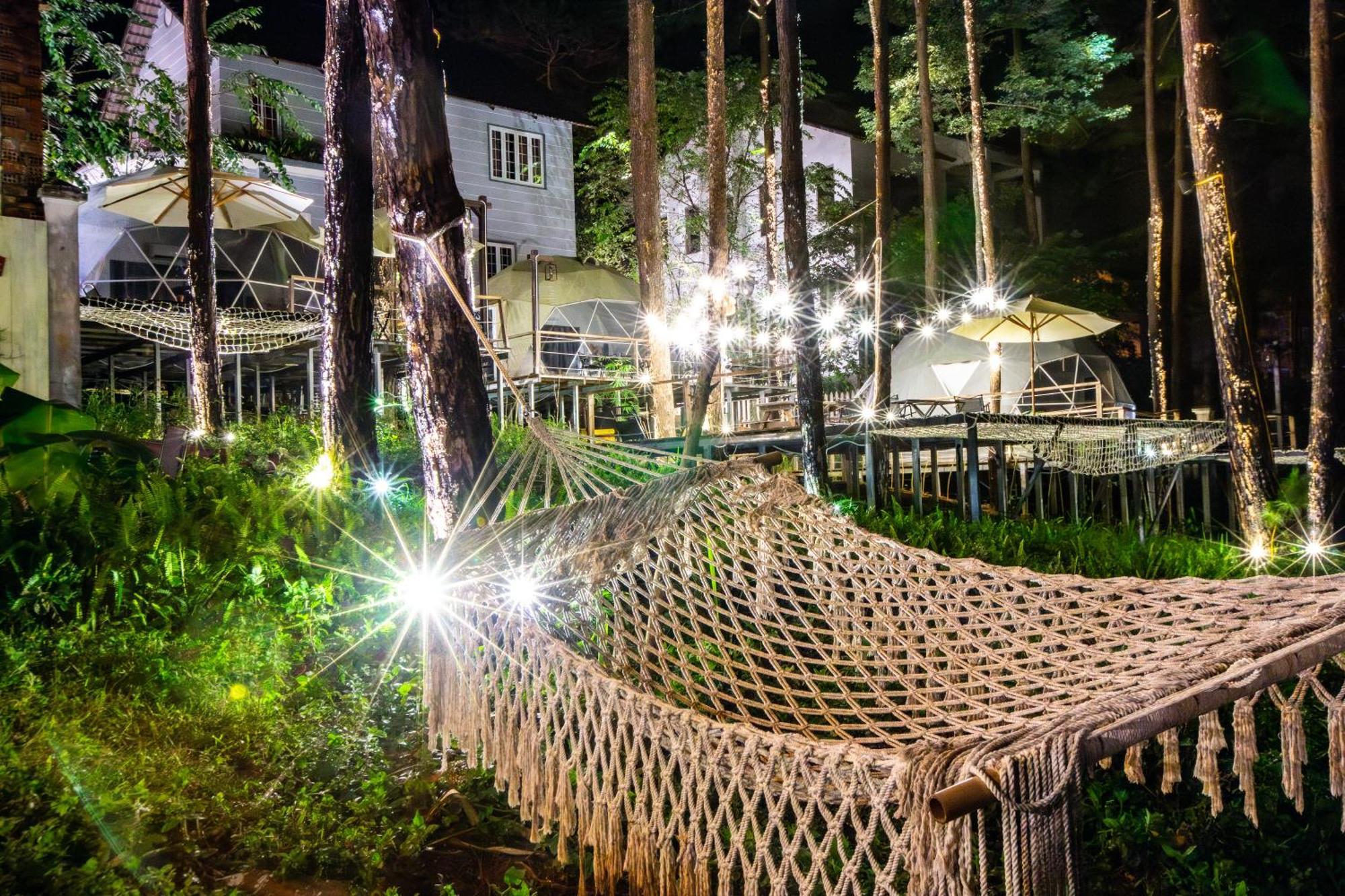 De Vivre Homestay Mang Den Kon Von Kla Esterno foto