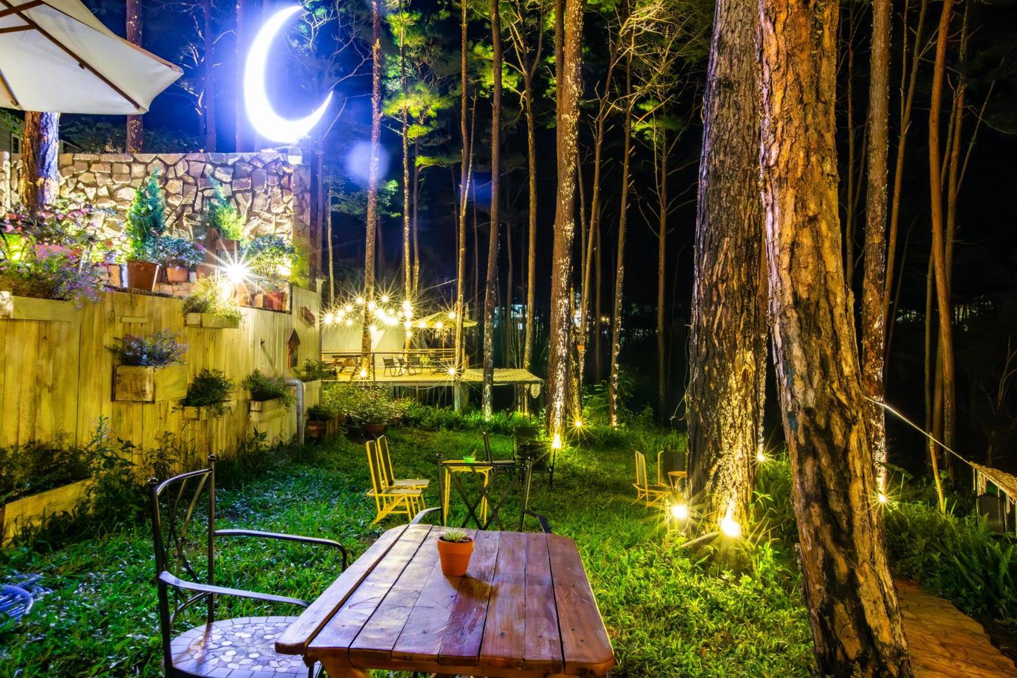 De Vivre Homestay Mang Den Kon Von Kla Esterno foto