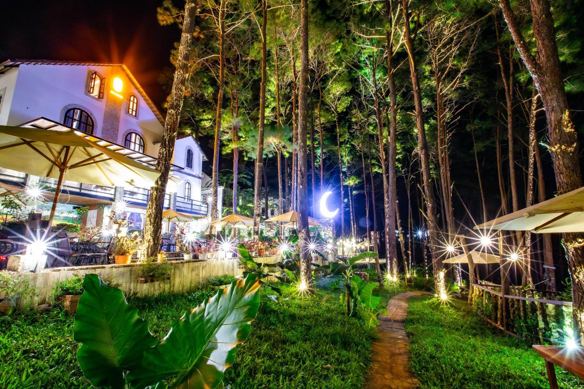 De Vivre Homestay Mang Den Kon Von Kla Esterno foto
